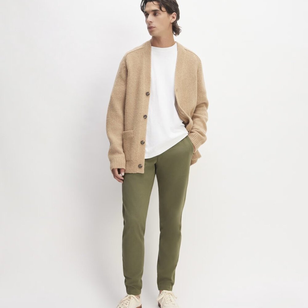 The Performance Traveler Chino - Kalamata Size 31x30